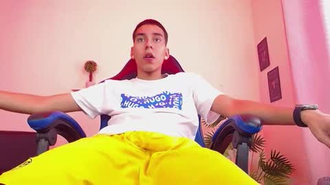 SImon online show from February 5, 3:16 pm