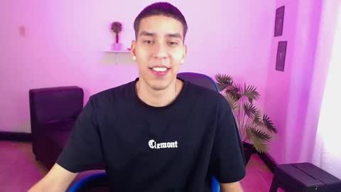 SImon online show from February 7, 1:26 pm