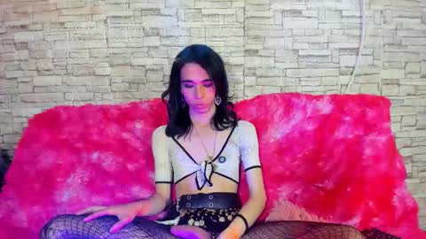 Snapshot of silacitex_effys chatting on February 18, 8:38 pm Silacitex online show from February 18, 8:38 pm