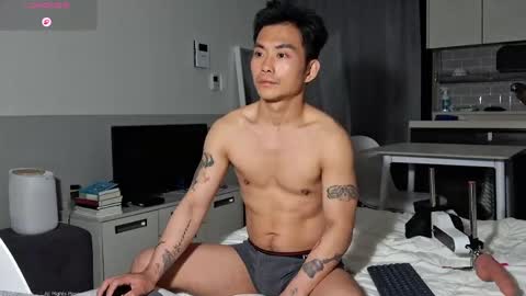 Silas Kim online show from May 13, 12:35 pm