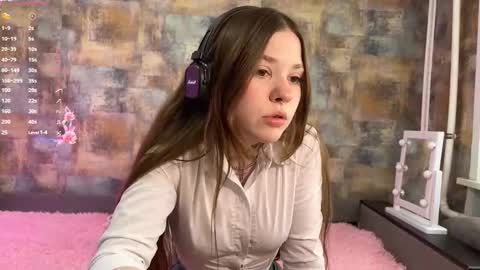 Snapshot of silena_bb chatting on March 13, 9:49 am Silena online show from March 13, 9:49 am