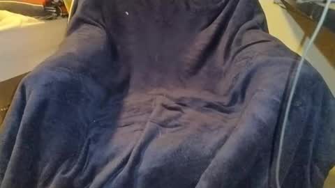 Snapshot of silencedude chatting on October 12, 3:49 am Tsuki online show from October 12, 3:49 am