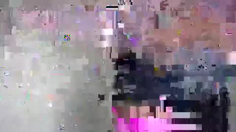 Snapshot of silent_lovie chatting on January 18, 3:32 am silent_lovie online show from January 18, 3:32 am