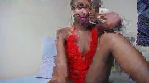 Snapshot of silent_lovie chatting on January 19, 1:37 pm silent_lovie online show from January 19, 1:37 pm
