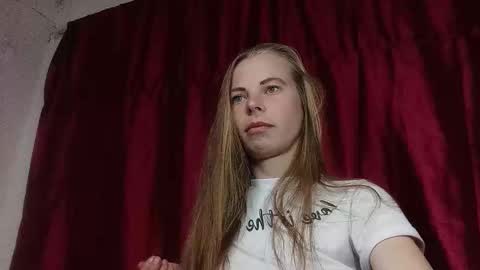 Snapshot of silentpassion567 chatting on March 15, 10:16 pm JULIANA online show from March 15, 10:16 pm