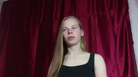 Snapshot of silentpassion567 chatting on April 7, 8:31 pm JULIANA online show from April 7, 8:31 pm