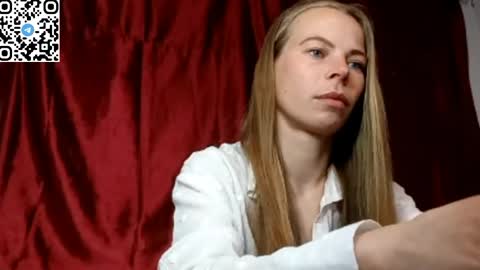 Snapshot of silentpassion567 chatting on April 13, 7:52 pm JULIANA online show from April 13, 7:52 pm