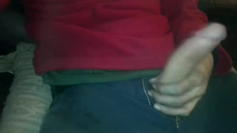 Snapshot of silentstiffler chatting on January 16, 11:37 pm silentstiffler online show from January 16, 11:37 pm