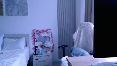 silk_ann online show from May 18, 11:05 am
