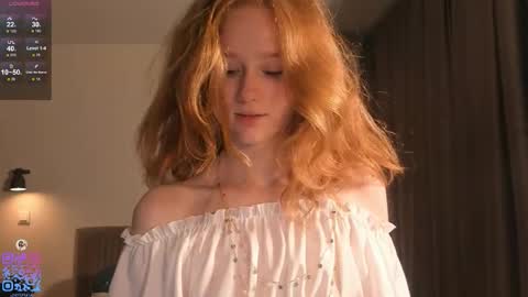 Snapshot of silkencrave chatting on September 27, 3:17 pm Call me Mia online show from September 27, 3:17 pm