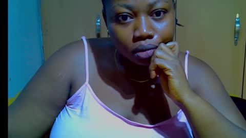Snapshot of silky_caramel chatting on October 15, 9:31 am Caramel online show from October 15, 9:31 am
