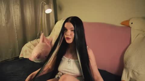 Nixie online show from December 15, 4:33 pm