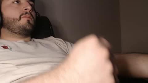 Snapshot of silva1018 chatting on February 16, 7:37 am Alvaro online show from February 16, 7:37 am