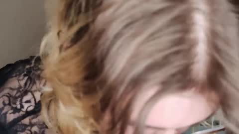 Snapshot of silvadevil chatting on March 12, 5:41 pm Kate online show from March 12, 5:41 pm