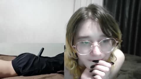 Kate online show from May 19, 7:42 pm