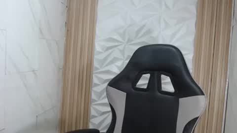 Snapshot of silvana_angelic chatting on January 8, 1:30 am silvana online show from January 8, 1:30 am