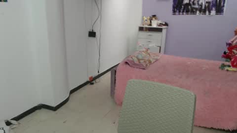 Snapshot of silvanaroberts_ chatting on March 11, 3:45 pm  Rouse  online show from March 11, 3:45 pm