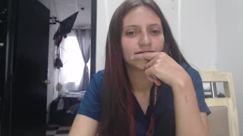 Snapshot of silvanaroberts_ chatting on July 18, 10:24 pm Rouse online show from July 18, 10:24 pm
