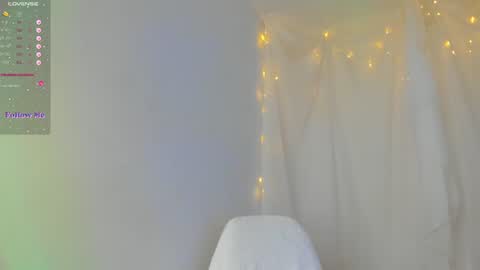 Snapshot of silvanna_moore chatting on January 9, 7:50 pm Silvanna online show from January 9, 7:50 pm