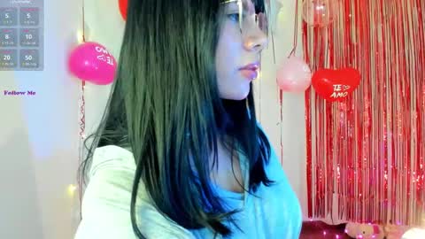 Snapshot of silvanna_moore chatting on February 16, 8:44 pm Silvanna online show from February 16, 8:44 pm