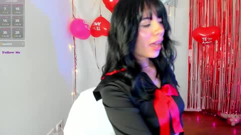 Snapshot of silvanna_moore chatting on February 26, 5:17 pm Silvanna online show from February 26, 5:17 pm