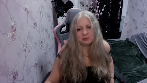 silver_moon_light online show from November 4, 9:58 pm