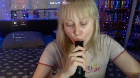 Snapshot of silvercherub chatting on April 29, 9:32 pm silvercherub online show from April 29, 9:32 pm