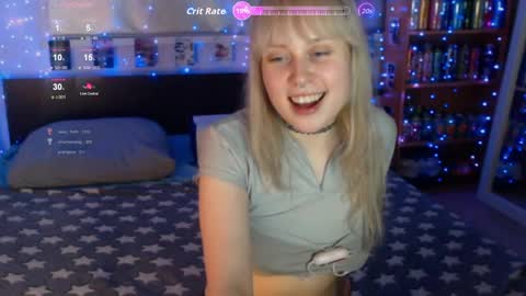 Snapshot of silvercherub chatting on May 4, 10:06 pm silvercherub online show from May 4, 10:06 pm