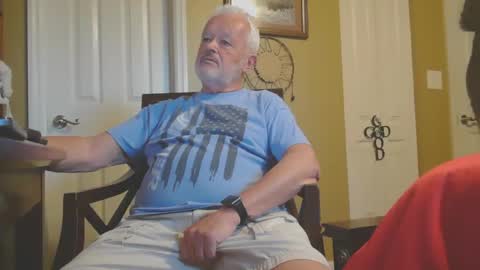 Daddy Bear online show from April 27, 12:25 pm