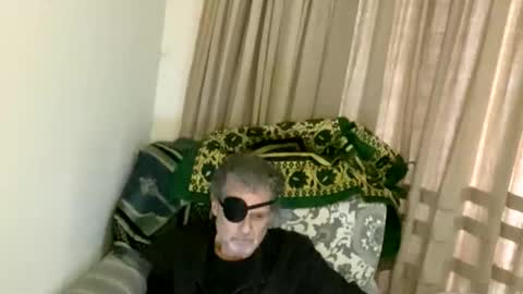 SilverFox online show from April 13, 7:03 am