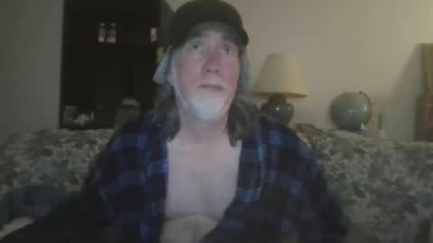silverfunfox online show from March 2, 2:14 am