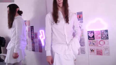 silvermuse online show from February 13, 10:17 pm