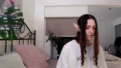 silvermuse online show from March 21, 12:15 am