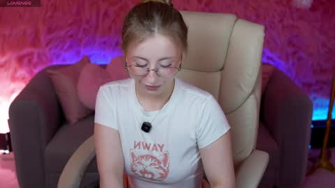  Kristina Kris  online show from May 17, 6:44 am