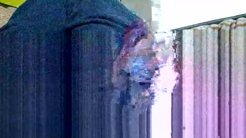 Snapshot of silversurfer1974 chatting on October 23, 9:41 am silversurfer1974 online show from October 23, 9:41 am