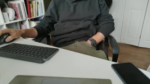 Snapshot of silvertongueduk1 chatting on October 16, 9:21 am silvertongueduk1 online show from October 16, 9:21 am