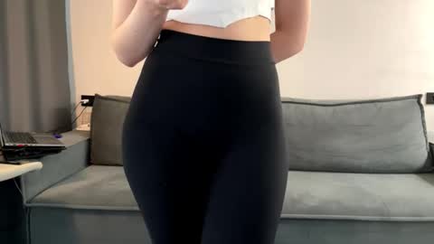 silvia998 online show from May 15, 5:14 am
