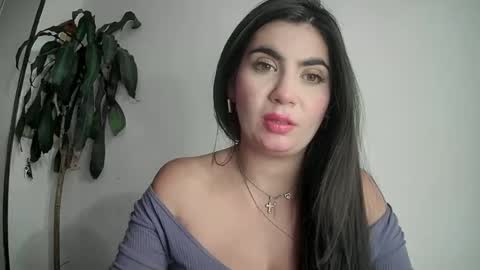Snapshot of silviecollins chatting on January 28, 2:11 am Silvie online show from January 28, 2:11 am