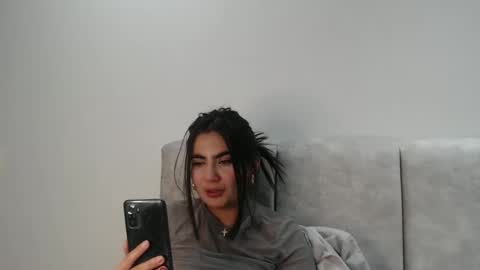 Snapshot of silviecollins chatting on September 28, 5:24 am Silvie online show from September 28, 5:24 am
