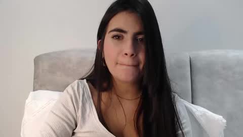 Snapshot of silviecollins chatting on October 29, 1:30 am Silvie online show from October 29, 1:30 am