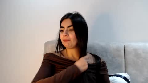 Snapshot of silviecollins chatting on August 3, 9:29 pm Silvie online show from August 3, 9:29 pm