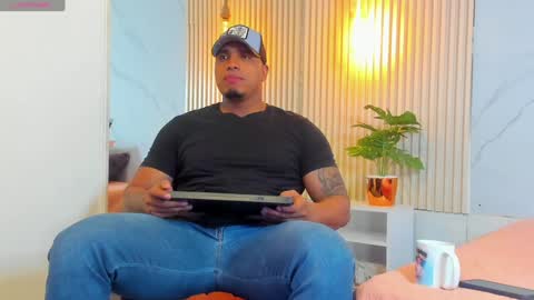 simeone_panda online show from January 18, 12:04 pm