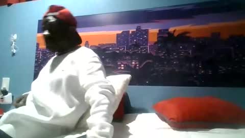 Snapshot of simiwithdabbc chatting on April 4, 9:07 am simiwithdabbc online show from April 4, 9:07 am