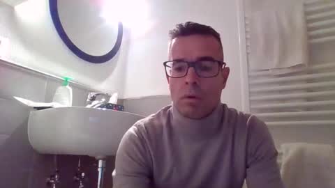 Snapshot of simmeturbate chatting on February 23, 7:06 am Italiandaddyitalydickassbottomassholecomshowmasturbatenudeboyitalyatleticcutemuscolarhardcockdickboy online show from February 23, 7:06 am