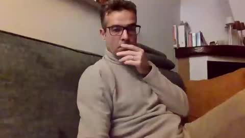 Snapshot of simmeturbate chatting on April 3, 4:21 am Italiandaddyitalydickassbottomassholecomshowmasturbatenudeboyitalyatleticcutemuscolarhardcockdickboy online show from April 3, 4:21 am