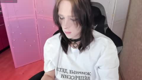 Snapshot of simochka_ chatting on April 25, 11:57 am Simochka online show from April 25, 11:57 am