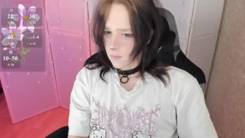 Snapshot of simochka_ chatting on April 27, 10:13 am Simochka online show from April 27, 10:13 am