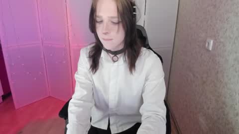Snapshot of simochka_ chatting on May 12, 12:57 pm Simochka online show from May 12, 12:57 pm