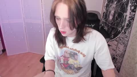 Snapshot of simochka_ chatting on May 18, 5:57 am Simochka online show from May 18, 5:57 am