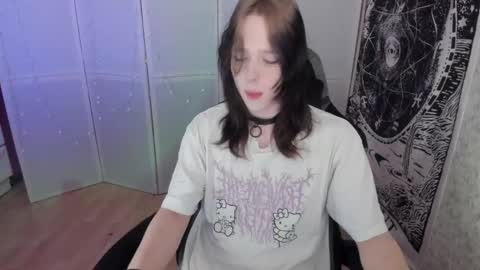 Snapshot of simochka_ chatting on May 27, 6:32 am Simochka online show from May 27, 6:32 am